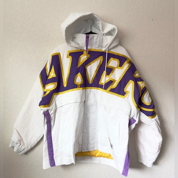 Nike Los Angeles Lakers Oversized Jacket Size Medium - Picture 3 of 11